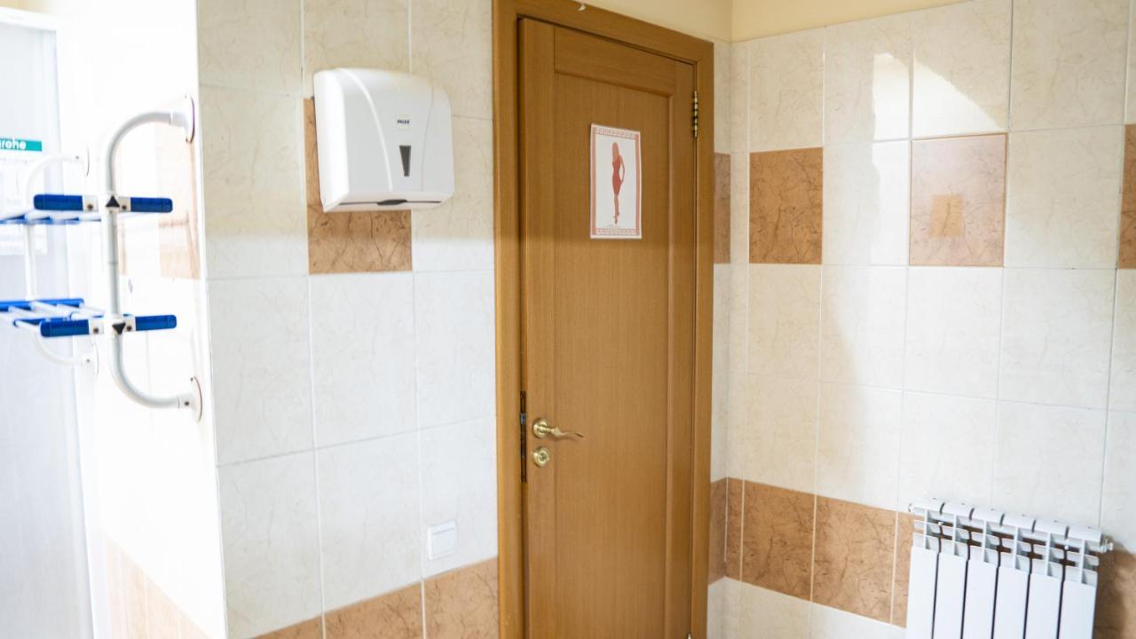 Fox Hostel Алматы Экстерьер фото